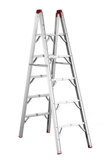 COMPACT FOLDING 6' LADDER